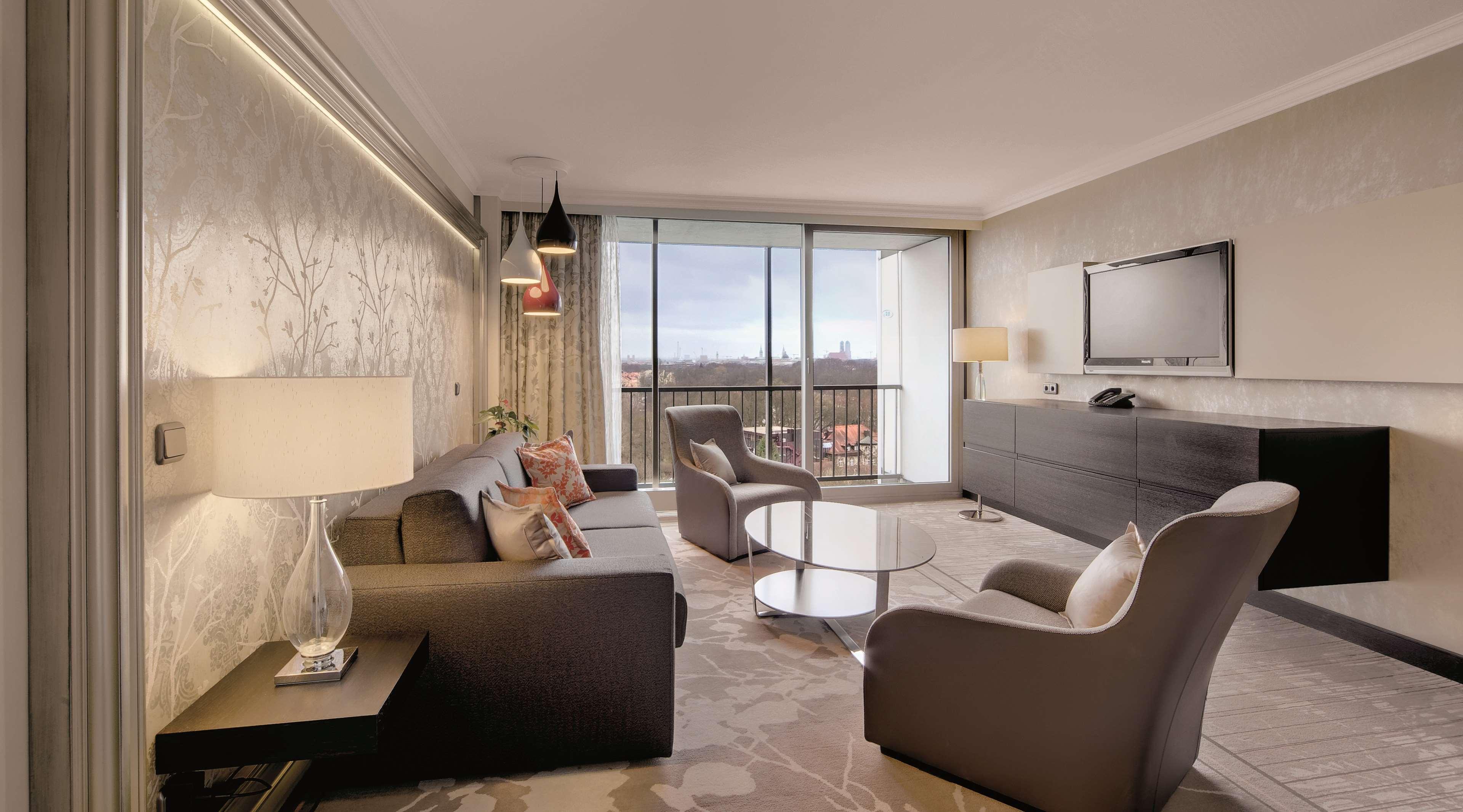 Hilton Park 4* München
